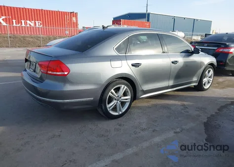 2014 Volkswagen Passat 2.0L Tdi Sel Premium z USA, uszkodzony, nr VIN 1VWCN7A30EC066146